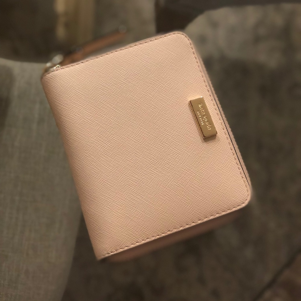 Kate Spade Darci Laurel Way Zip Around Wallet